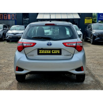 Toyota Yaris  Hatchback 2020,  1.5 hybryda, automat - Na sprzedaż za 47 900 zł - Szczecin - zdjęcie 6