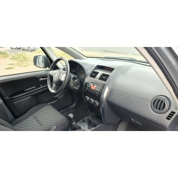 Suzuki SX4  Hatchback 2007,  1.6 benzyna - Na sprzedaż za 21 900 zł - Przyszowice - zdjęcie 7