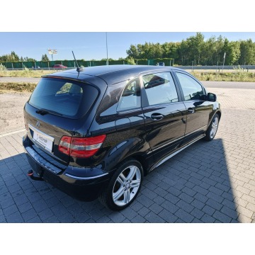 Mercedes - Benz B-klasa  Hatchback 2011,  1.5 benzyna - Na sprzedaż za 16 800 zł - Lipówki - zdjęcie 10