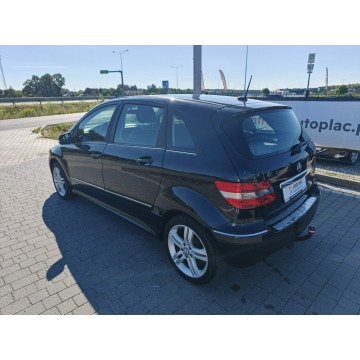 Mercedes - Benz B-klasa  Hatchback 2011,  1.5 benzyna - Na sprzedaż za 16 800 zł - Lipówki - zdjęcie 11