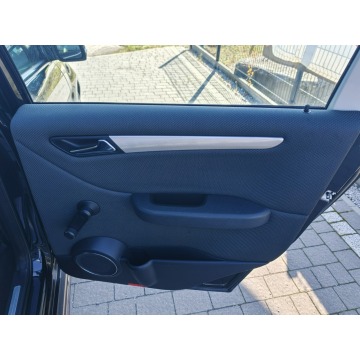 Mercedes - Benz B-klasa  Hatchback 2011,  1.5 benzyna - Na sprzedaż za 16 800 zł - Lipówki - zdjęcie 12