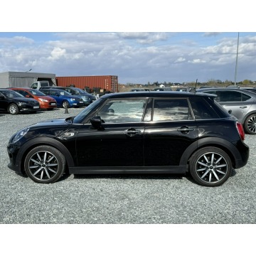Mini Cooper  Hatchback 2020,  1.5 benzyna, automat - Na sprzedaż za 65 900 zł - Wrocław - zdjęcie 8
