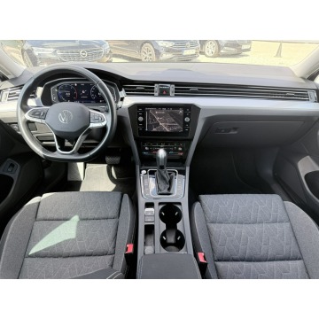 Volkswagen Passat  Kombi 2023,  2.0 diesel, automat - Na sprzedaż za 104 900 zł - Wrocław - zdjęcie 4