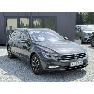 Volkswagen Passat  Kombi 2023,  2.0 diesel, automat - Na sprzedaż za 104 900 zł - Wrocław - zdjęcie 3
