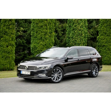 Volkswagen Passat  Kombi 2020,  2.0 diesel, automat - Na sprzedaż za 79 900 zł - Ostrów Mazowiecka - zdjęcie 10