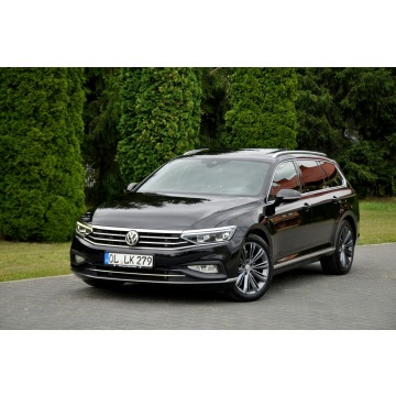 Volkswagen Passat  Kombi 2020,  2.0 diesel, automat - Na sprzedaż za 79 900 zł - Ostrów Mazowiecka - zdjęcie 9