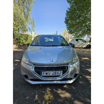 Peugeot 208  Hatchback 2013,  1.4 diesel - Na sprzedaż za 13 999 zł - Głogów - zdjęcie 2