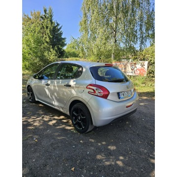 Peugeot 208  Hatchback 2013,  1.4 diesel - Na sprzedaż za 13 999 zł - Głogów - zdjęcie 6