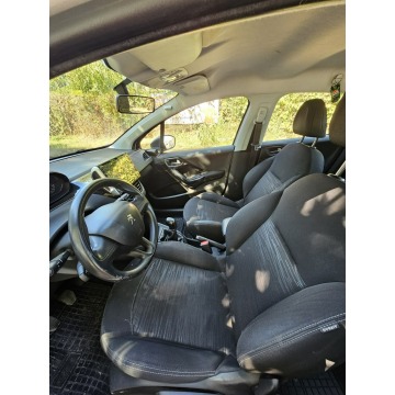 Peugeot 208  Hatchback 2013,  1.4 diesel - Na sprzedaż za 13 999 zł - Głogów - zdjęcie 9