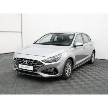 Hyundai i30  Hatchback 2022,  1.0 benzyna - Na sprzedaż za 48 850 zł - Gdynia - zdjęcie 2