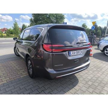 Chrysler Pacifica  Minivan/Van 2023,  3.6 hybryda, automat - Na sprzedaż za 139 900 zł - Łuków - zdjęcie 6