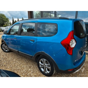 Dacia Lodgy  Minivan/Van 2017,  1.2 benzyna - Na sprzedaż za 27 999 zł - Tychy - zdjęcie 3
