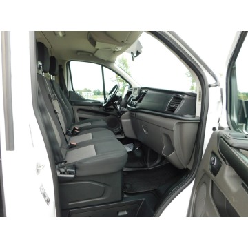 Ford Transit Custom  Bus 2019,  2.0 diesel - Na sprzedaż za 66 666 zł - Żyrardów - zdjęcie 4