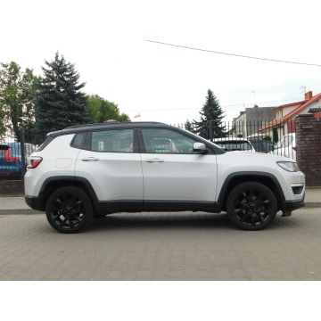 Jeep Compass  SUV 2021,  1.3 benzyna, automat - Na sprzedaż za 64 444 zł - Żyrardów - zdjęcie 4