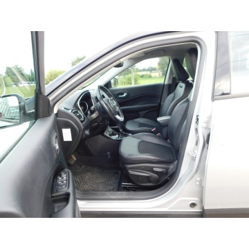 Jeep Compass  SUV 2021,  1.3 benzyna, automat - Na sprzedaż za 64 444 zł - Żyrardów - zdjęcie 8