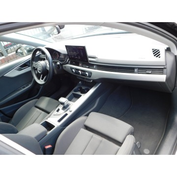 Audi A4  Kombi 2022,  2.0 benzyna, automat - Na sprzedaż za 76 666 zł - Żyrardów - zdjęcie 8