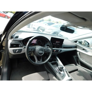 Audi A4  Kombi 2022,  2.0 benzyna, automat - Na sprzedaż za 76 666 zł - Żyrardów - zdjęcie 10
