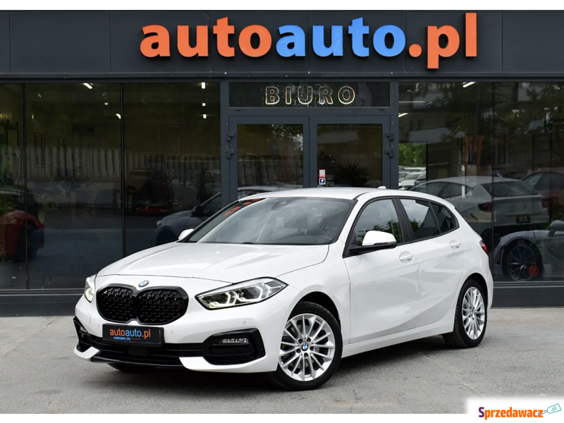 BMW Seria 1  Hatchback 2024,  1.5 benzyna, automat - Na sprzedaż za 89 900 zł - Warszawa