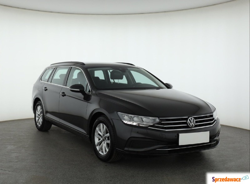Volkswagen Passat  Kombi 2022,  1.5 benzyna, automat - Na sprzedaż za 69 999 zł - Piaseczno