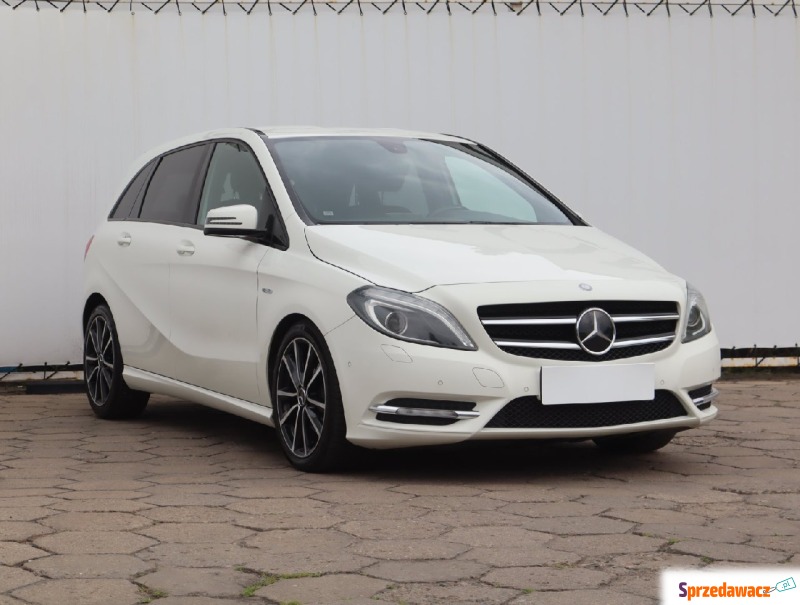Mercedes - Benz B-klasa  SUV 2011,  1.8 diesel - Na sprzedaż za 28 999 zł - Łódź
