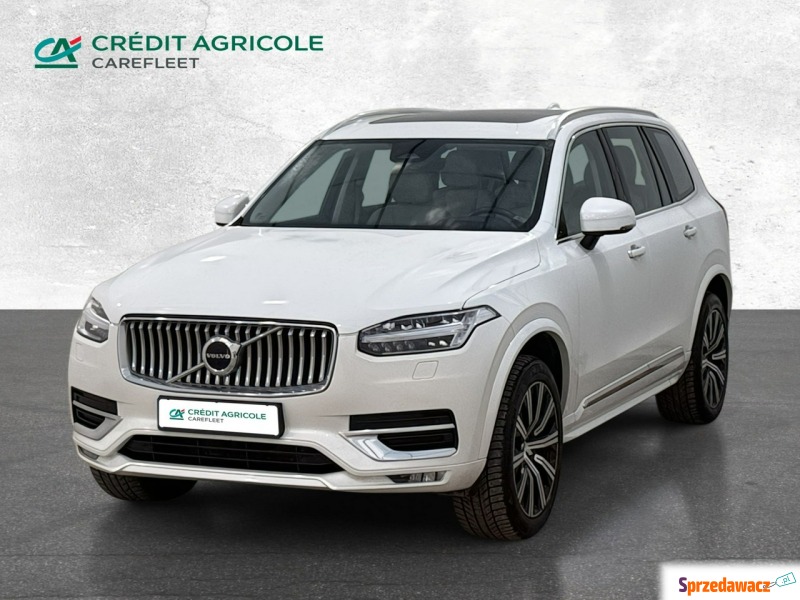 Volvo   SUV 2022,  2.0 benzyna, automat - Na sprzedaż za 209 900 zł - Warszawa