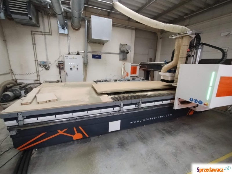 Przemysłowa frezarka CNC Infotec 4121 Pro Evo - Frezarki do drewna - Częstochowa