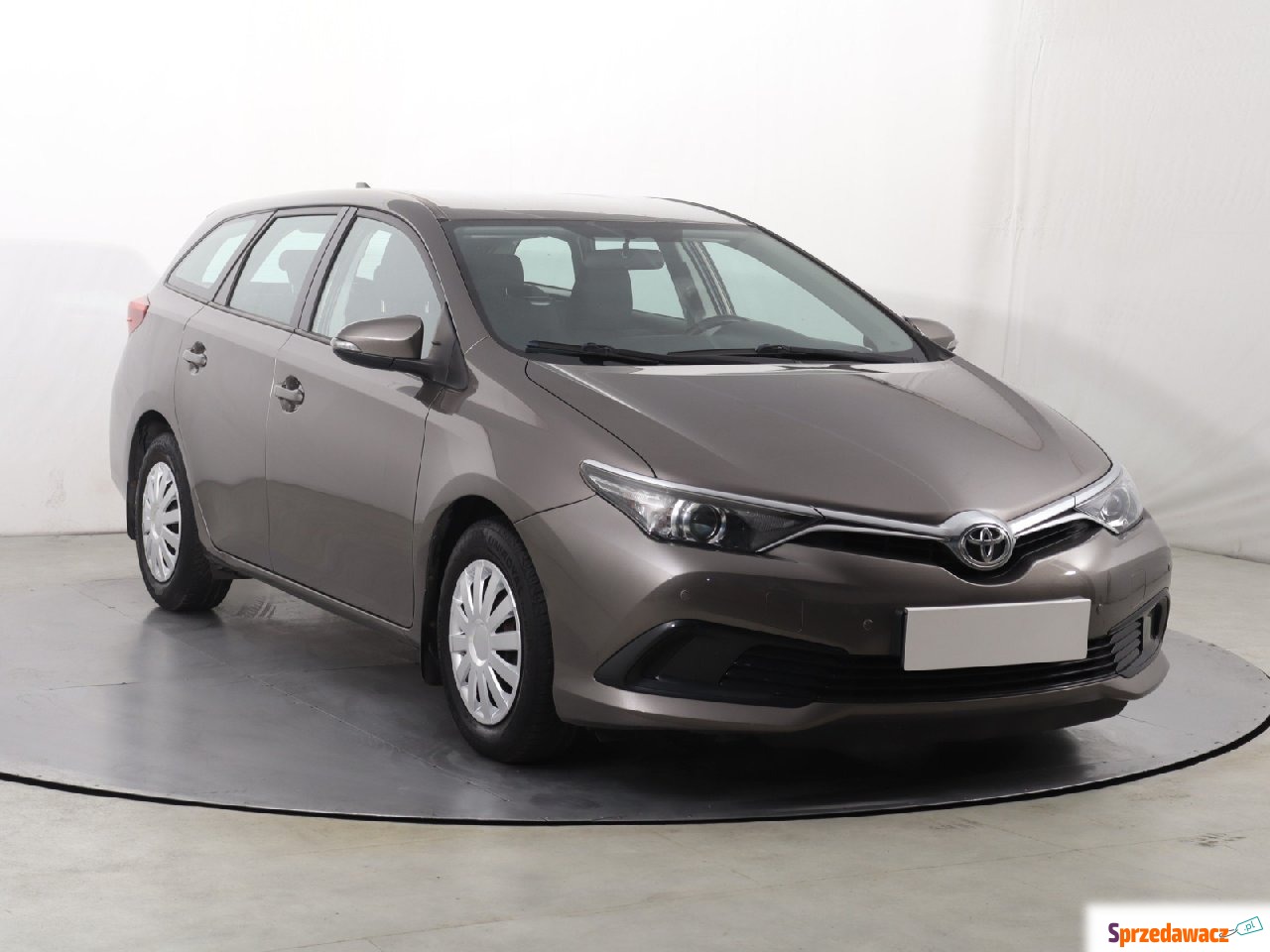 Toyota Auris 2016