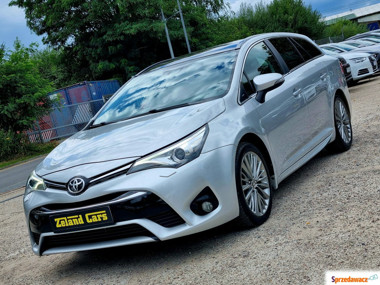 Toyota Avensis 2015