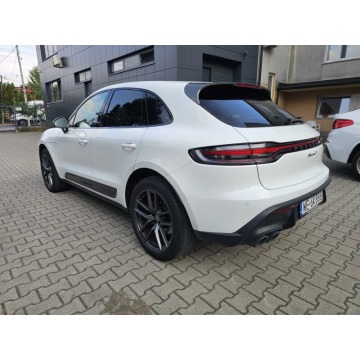 Porsche Macan  Terenowy 2022,  2.0 benzyna, automat - Na sprzedaż za 209 999 zł - Warszawa - zdjęcie 4