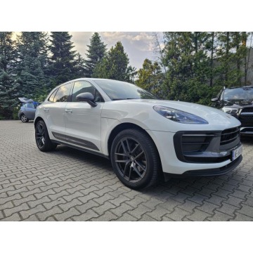 Porsche Macan  Terenowy 2022,  2.0 benzyna, automat - Na sprzedaż za 209 999 zł - Warszawa - zdjęcie 2