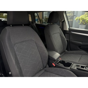Volkswagen Golf  Kombi 2023,  1.5 benzyna, automat - Na sprzedaż za 69 900 zł - Będzin - zdjęcie 11