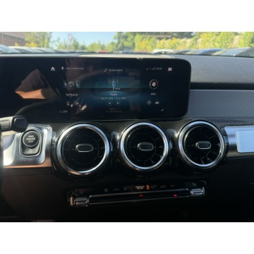 Mercedes - Benz GLB-klasa  SUV 2021,  1.3 benzyna, automat - Na sprzedaż za 79 900 zł - Będzin - zdjęcie 12