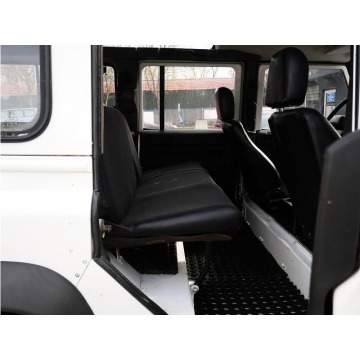 Land Rover Defender  Terenowy 2005,  2.5 diesel - Na sprzedaż za 49 900 zł - Warszawa - zdjęcie 6