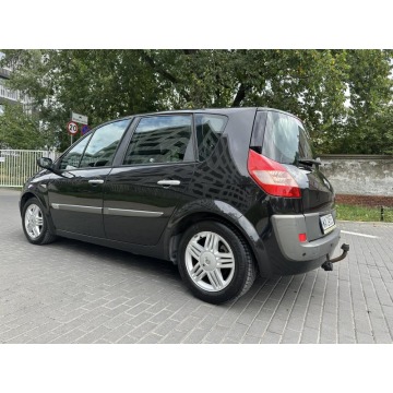 Renault Megane  Hatchback 2004,  1.6 benzyna - Na sprzedaż za 5 900,00 zł - Warszawa - zdjęcie 4