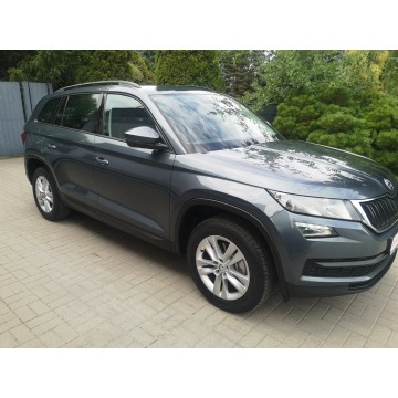 Skoda Kodiaq 2017,  2.0 diesel, automat - Na sprzedaż za 69 900 zł - Strzegom - zdjęcie 4