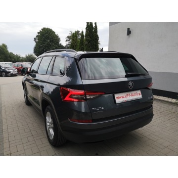 Skoda Kodiaq 2017,  2.0 diesel, automat - Na sprzedaż za 69 900 zł - Strzegom - zdjęcie 8
