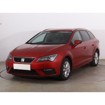 Seat Leon  Kombi 2018,  1.2 benzyna - Na sprzedaż za 44 999 zł - Starachowice - zdjęcie 3