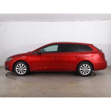 Seat Leon  Kombi 2018,  1.2 benzyna - Na sprzedaż za 44 999 zł - Starachowice - zdjęcie 4