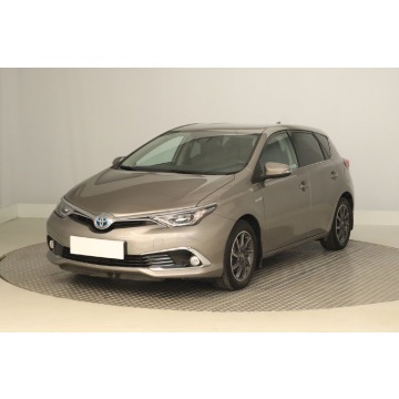 Toyota Auris  Hatchback 2015,  1.8 benzyna, automat - Na sprzedaż za 61 999 zł - Zabrze - zdjęcie 3