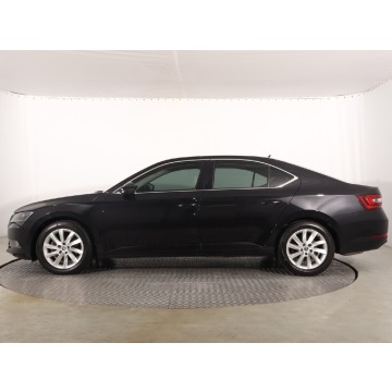 Skoda Superb  Liftback 2017,  2.0 benzyna, automat - Na sprzedaż za 69 999 zł - Katowice - zdjęcie 4