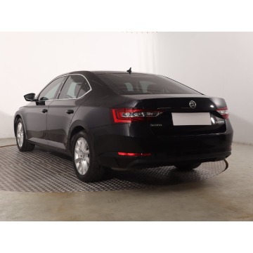 Skoda Superb  Liftback 2017,  2.0 benzyna, automat - Na sprzedaż za 69 999 zł - Katowice - zdjęcie 5