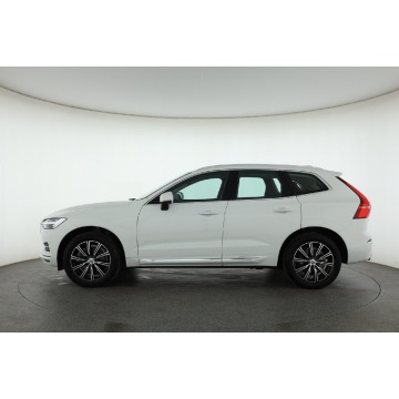 Volvo XC60  SUV 2020,  2.0 benzyna, automat - Na sprzedaż za 124 999 zł - Piaseczno - zdjęcie 4