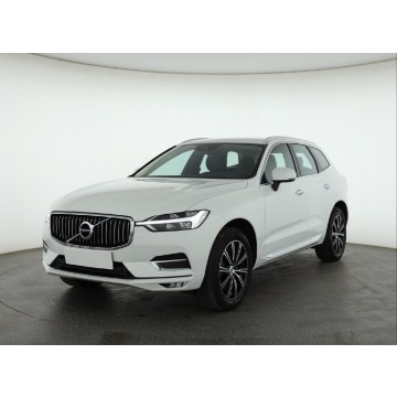Volvo XC60  SUV 2020,  2.0 benzyna, automat - Na sprzedaż za 124 999 zł - Piaseczno - zdjęcie 3
