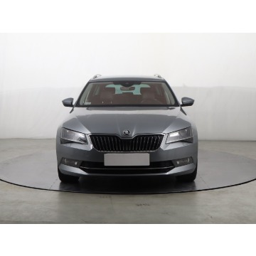 Skoda Superb  Kombi 2015,  2.0 diesel, automat - Na sprzedaż za 51 999 zł - Katowice - zdjęcie 2