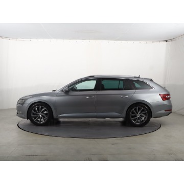 Skoda Superb  Kombi 2015,  2.0 diesel, automat - Na sprzedaż za 51 999 zł - Katowice - zdjęcie 4