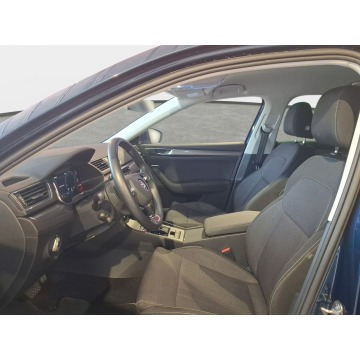 Skoda Superb  Kombi 2022,  2.0 benzyna, automat - Na sprzedaż za 111 900 zł - Swarzędz - zdjęcie 9