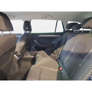 Skoda Superb  Kombi 2022,  2.0 benzyna, automat - Na sprzedaż za 111 900 zł - Swarzędz - zdjęcie 12