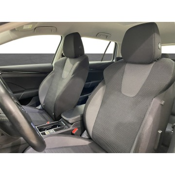 Skoda Octavia  Kombi 2023,  2.0 diesel - Na sprzedaż za 68 900 zł - Warszawa - zdjęcie 10