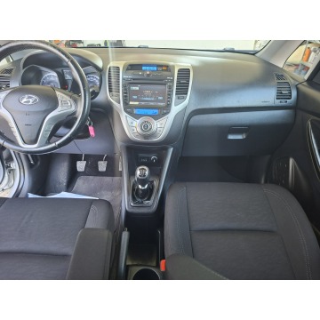 Hyundai ix20  Hatchback 2011,  1.4 benzyna - Na sprzedaż za 20 900 zł - Jacków - zdjęcie 8