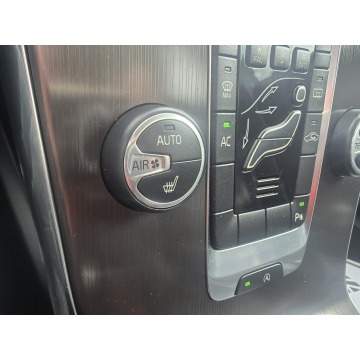 Volvo V40  Hatchback 2013,  1.6 diesel - Na sprzedaż za 25 900 zł - Kutno - zdjęcie 7